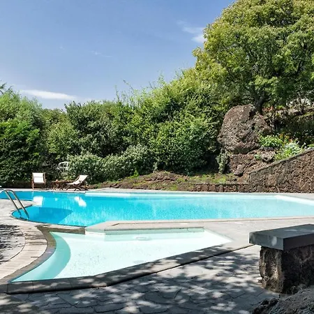 Sleeps 6 With Pool Villa