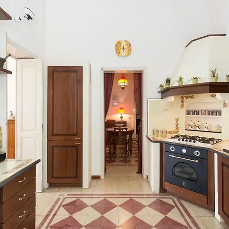 Sleeps 6 With Pool *