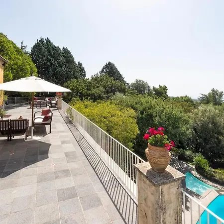 Villa Sleeps 6 With Pool Ragalna